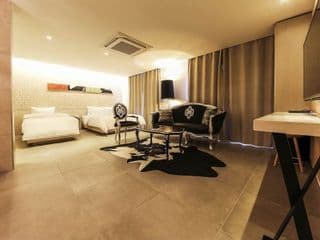 Hotel Lassa - Photo 14